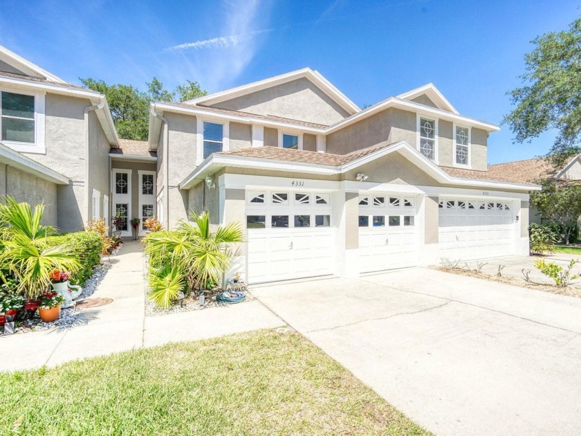Welcome to a gorgeously sized townhome nestled on a waterfront - Beach Townhome/Townhouse for sale in Palm Harbor, Florida on Beachhouse.com