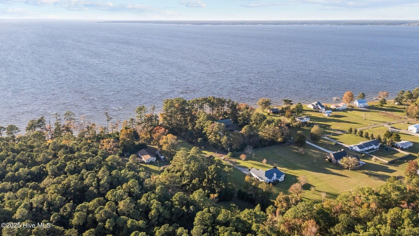 MOTIVATED SELLER! Cash only. Don't miss this incredible - Beach Home for sale in Havelock, North Carolina on Beachhouse.com
