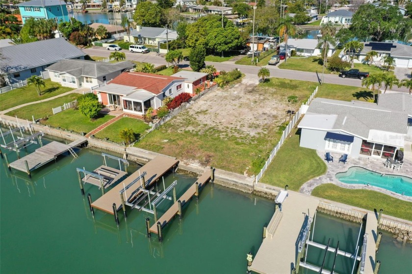 Welcome to your dream waterfront property! This vacant lot - Beach Lot for sale in Madeira Beach, Florida on Beachhouse.com