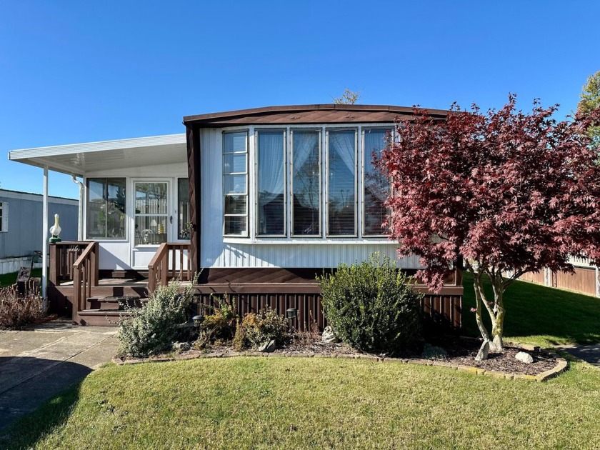 Cozy 2-bedroom, 1-bath manufactured home nestled near scenic - Beach Home for sale in Marblehead, Ohio on Beachhouse.com