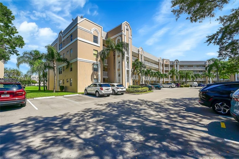 Amazing Condo for Sale! , 2 Bed , 2 Bath with over 1,370 sq ft - Beach Condo for sale in Sunrise, Florida on Beachhouse.com