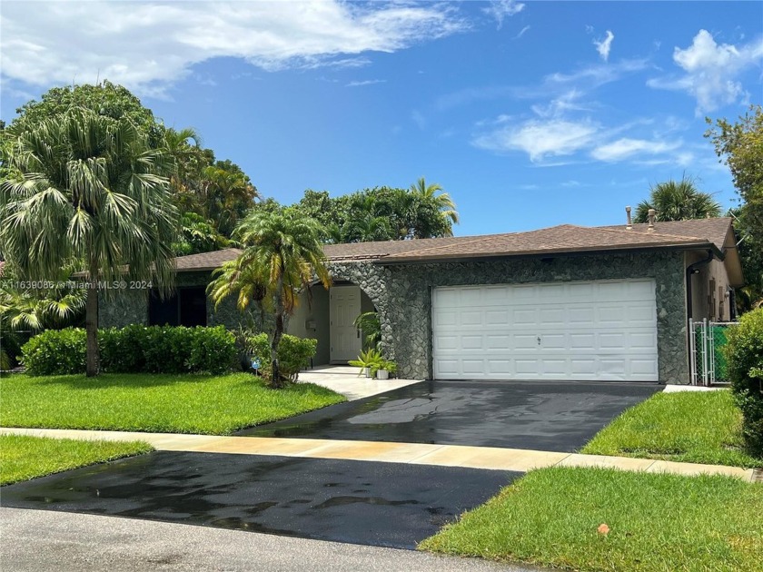 Amazing canal waterfront single family, Located steps to - Beach Home for sale in Sunrise, Florida on Beachhouse.com