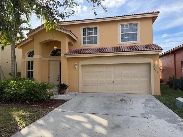 READY TO MOVE IN!! BEAUTIFUL IS AN UNDERSTATEMENT! THIS 3,3 PLUS - Beach Home for sale in Coral Springs, Florida on Beachhouse.com