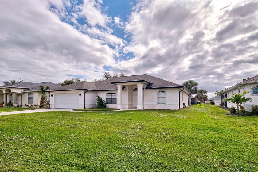 Discover your slice of paradise in the sought-after golf - Beach Home for sale in Rotonda West, Florida on Beachhouse.com