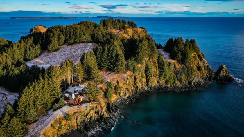 The Luxury Cabin at Cliff Point Estates sits atop a scenic cliff - Beach Home for sale in Kodiak, Alaska on Beachhouse.com