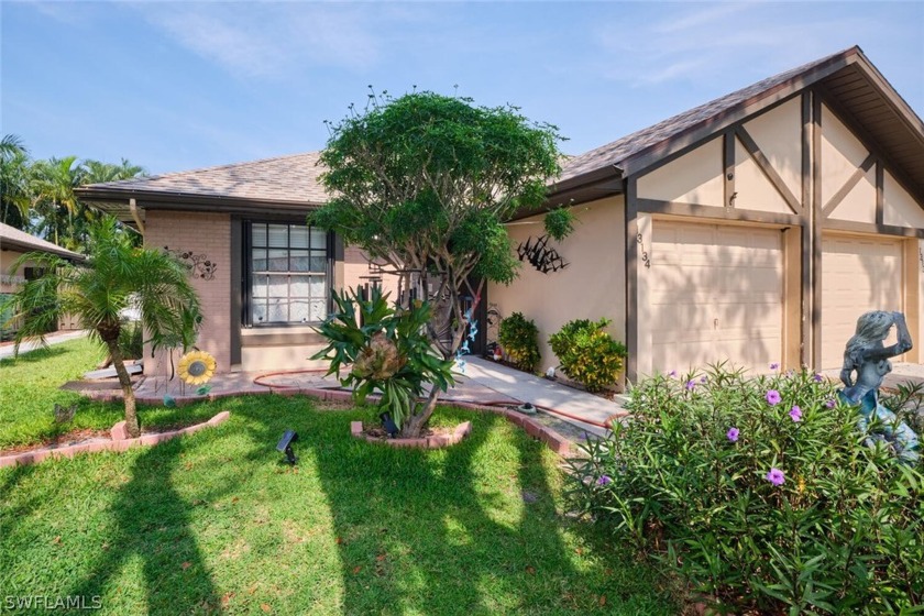 Beautifully renovated 2-bedroom, 2-bathroom condo in a prime - Beach Home for sale in Fort Myers, Florida on Beachhouse.com