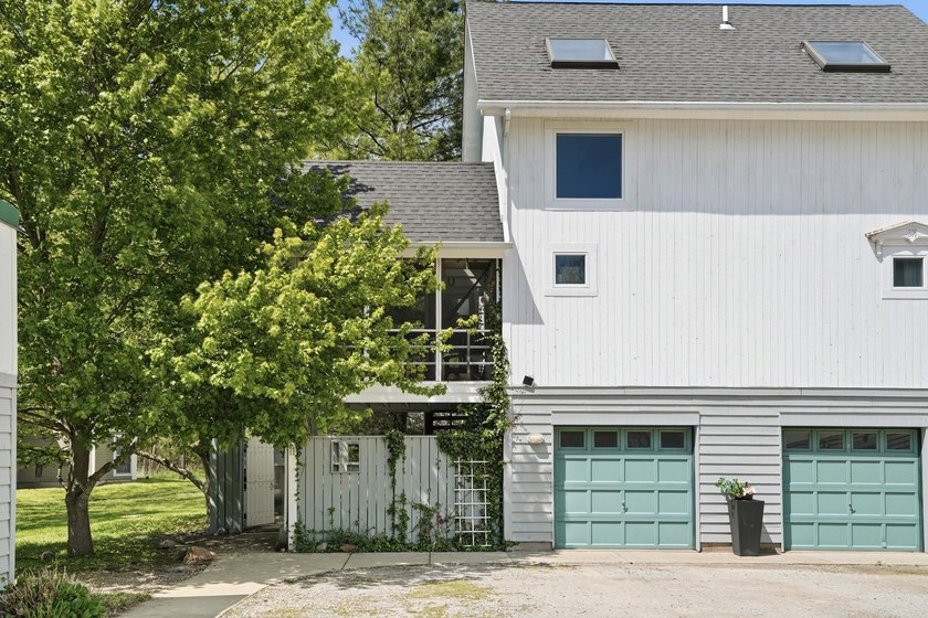 Escape to sustainable luxury at this 2-bedroom, 2-bathroom unit - Beach Townhome/Townhouse for sale in Michigan City, Indiana on Beachhouse.com