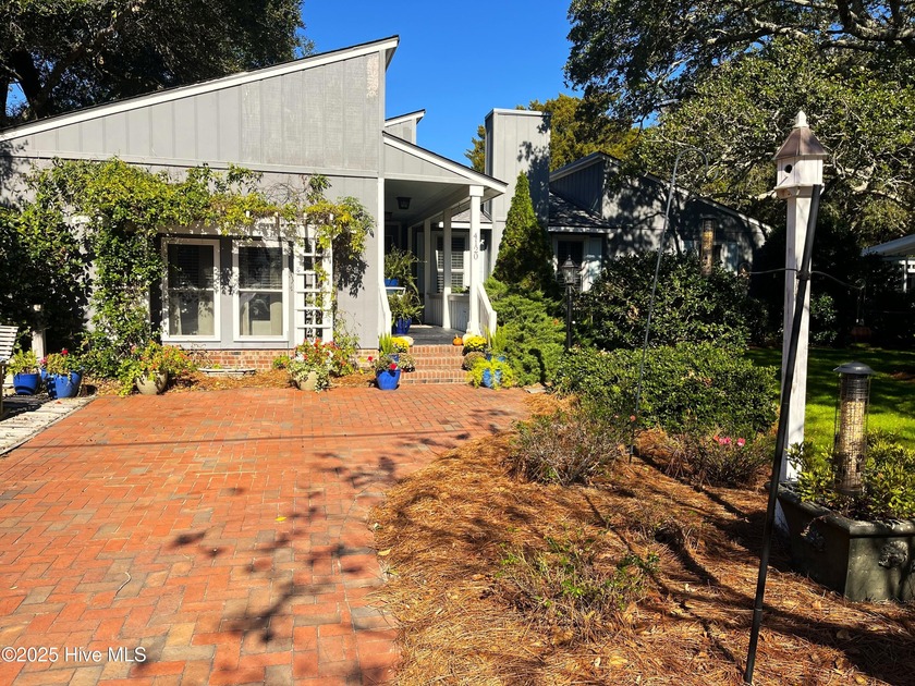 Nestled in Bonham Heights, known for its established, tree-lined - Beach Home for sale in Morehead City, North Carolina on Beachhouse.com