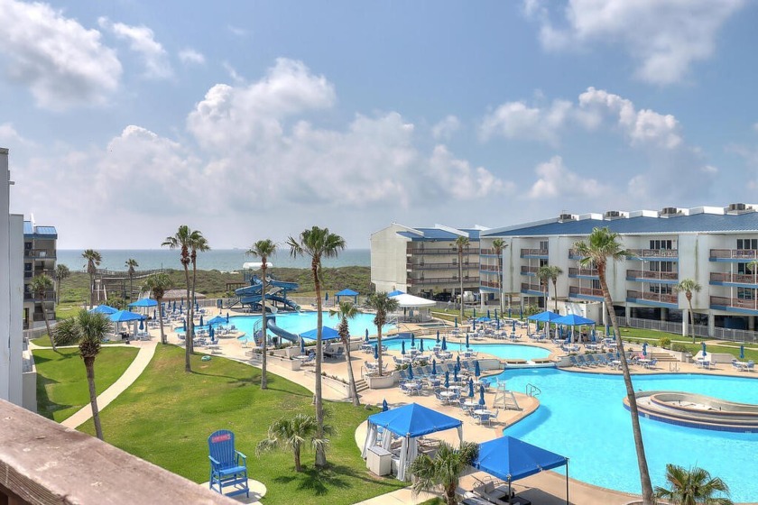 Excellent price for this pool side condo at Port Royal! Enjoy - Beach Condo for sale in Port Aransas, Texas on Beachhouse.com