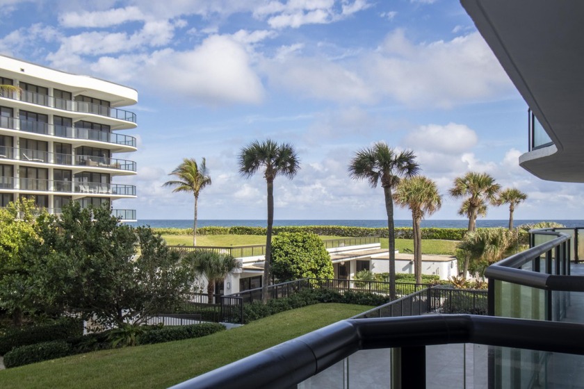 +Luxury  Building+ price improvement in this beautiful 2,078 - Beach Condo for sale in Palm Beach, Florida on Beachhouse.com