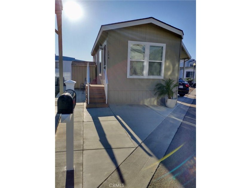 Cutest, Cleanest 1 bedroom 1 bath Surf City Beach Cottage! This - Beach Home for sale in Huntington Beach, California on Beachhouse.com