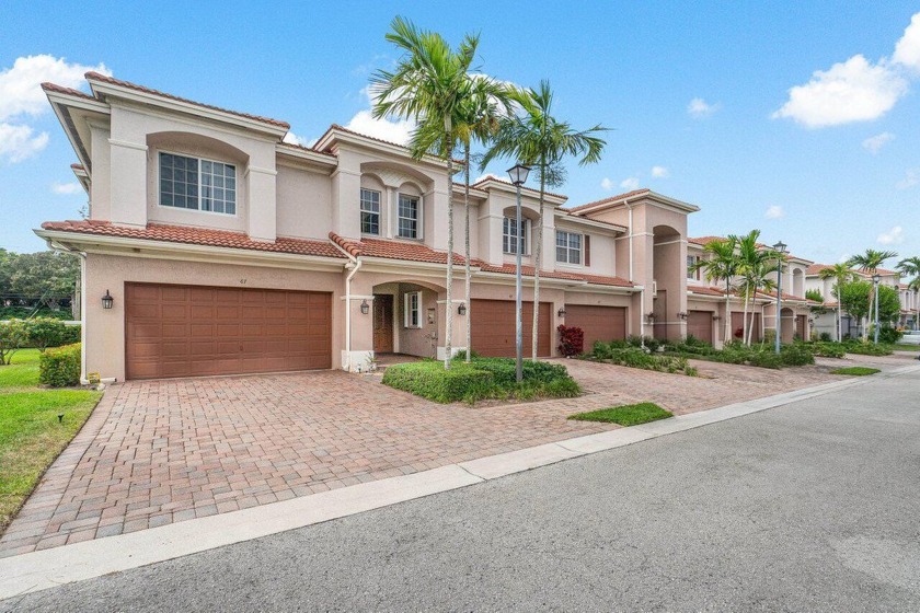 Welcome to this stunning home offering a spacious and functional - Beach Townhome/Townhouse for sale in Boynton Beach, Florida on Beachhouse.com