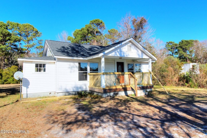 Cute Beach cottage with no HOA.  Perfect for short term rentals - Beach Home for sale in Shallotte, North Carolina on Beachhouse.com