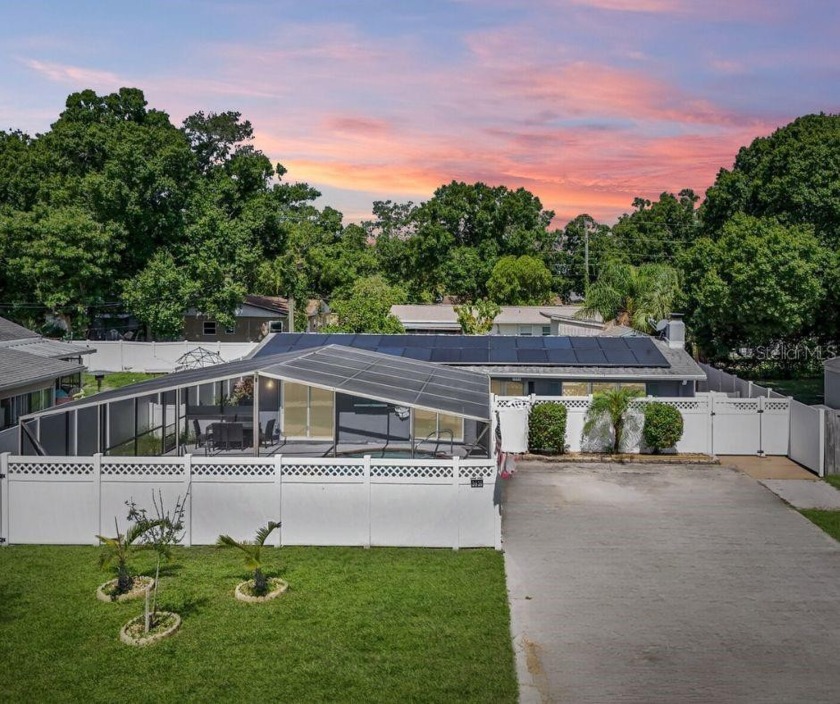 One or more photo(s) has been virtually staged. ~$40 ELECTRIC - Beach Home for sale in Sarasota, Florida on Beachhouse.com