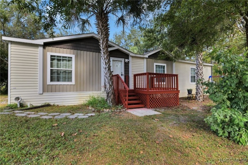 Don't miss this 2017 3 bedroom 2 bath double wide home with 1568 - Beach Home for sale in Homosassa, Florida on Beachhouse.com