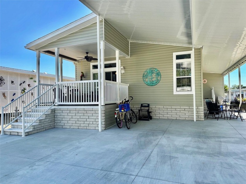 Under contract-accepting backup offers. New Super Buy! Rare - Beach Home for sale in Pinellas Park, Florida on Beachhouse.com