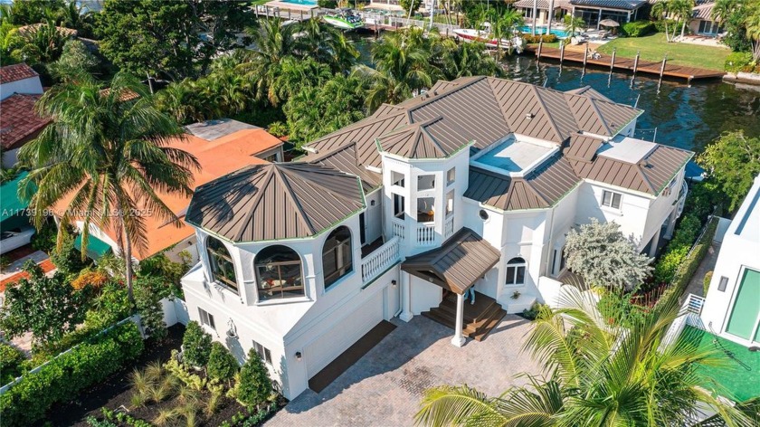 Welcome to your dream oasis at 2615 East Las Olas Boulevard in - Beach Home for sale in Fort Lauderdale, Florida on Beachhouse.com
