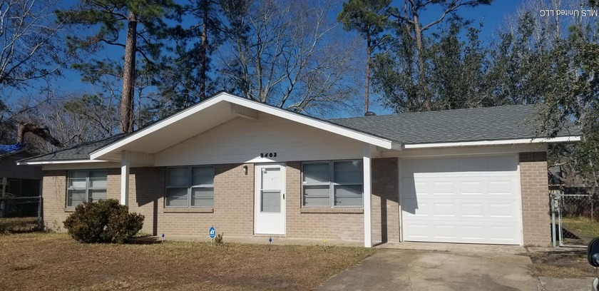 Welcome to this cozy and affordable single-family home in the - Beach Home for sale in Gulfport, Mississippi on Beachhouse.com