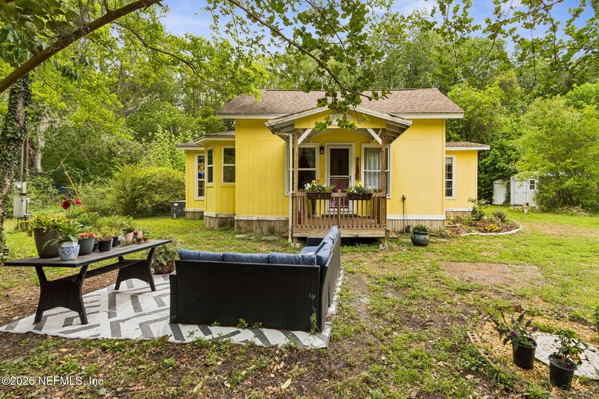 OPEN HOUSE SUN 1-3p -One-of-a-kind home! This 2 bedroom, 1 - Beach Home for sale in Fernandina Beach, Florida on Beachhouse.com