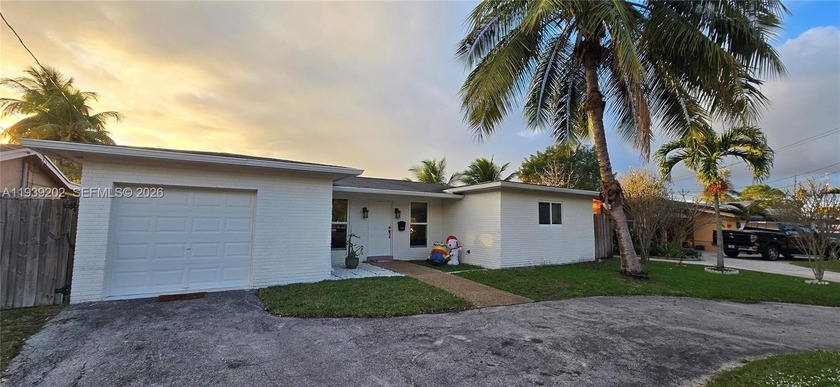 This beautifully updated 3-bedroom, 2-bath home includes a - Beach Home for sale in Miramar, Florida on Beachhouse.com