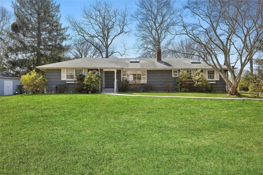 Calling all boaters! Welcome to your North Fork escape. This gem - Beach Home for sale in Mattituck, New York on Beachhouse.com