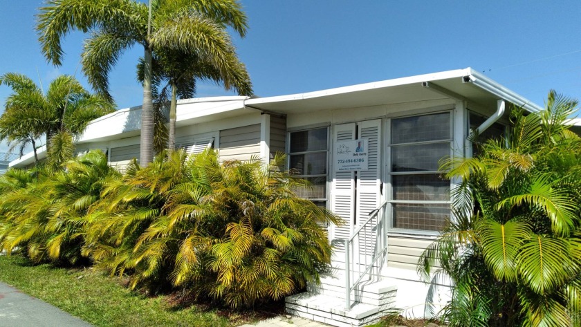 2/2 with a garage and a doc on the canal that leads to the - Beach Home for sale in Vero Beach, Florida on Beachhouse.com