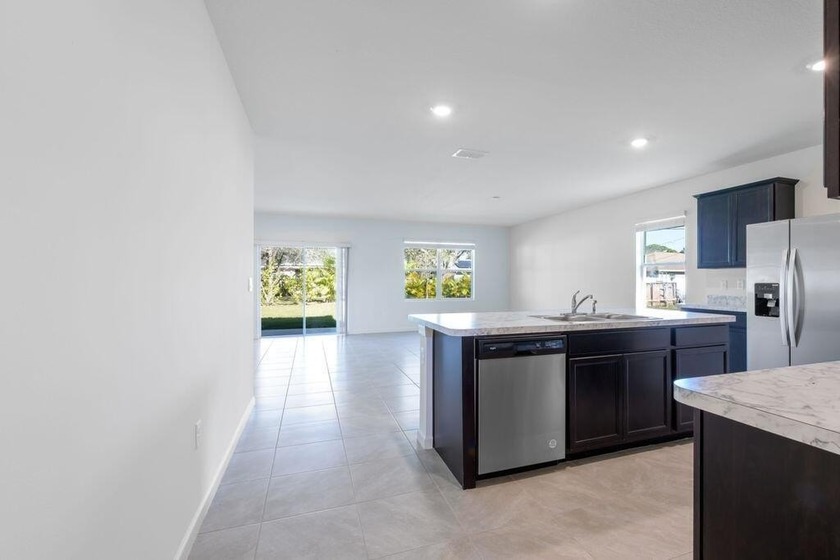 New Beautiful 4 bedroom 2 bath ranch home with spacious family - Beach Home for sale in Port Saint Lucie, Florida on Beachhouse.com