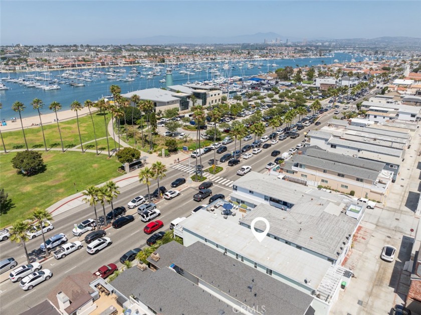 Looking for a duplex with breathtaking views on Newport - Beach Townhome/Townhouse for sale in Newport Beach, California on Beachhouse.com