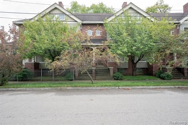 Brick Condo Opportunity in the Islandview Neighborhood - Detroit - Beach Condo for sale in Detroit, Michigan on Beachhouse.com