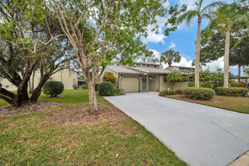 Just bring your toothbrush!  This fully furnished, move- in - Beach Home for sale in Jensen Beach, Florida on Beachhouse.com