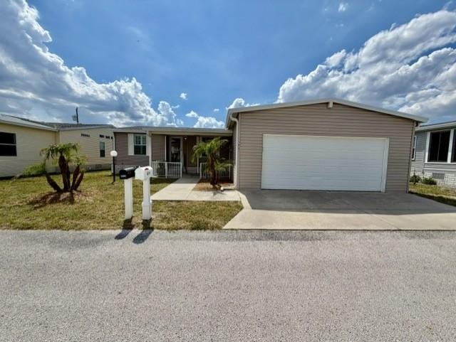 Fall in love with this move-in-ready 3-bedroom, 2-bath home! One - Beach Home for sale in Wimauma, Florida on Beachhouse.com