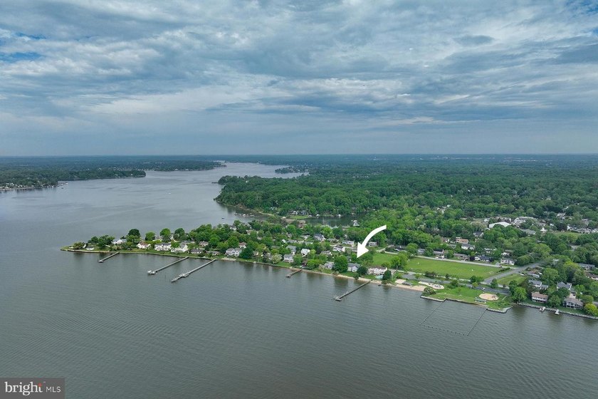 Situated on the South River with sweeping water views all the - Beach Home for sale in Annapolis, Maryland on Beachhouse.com