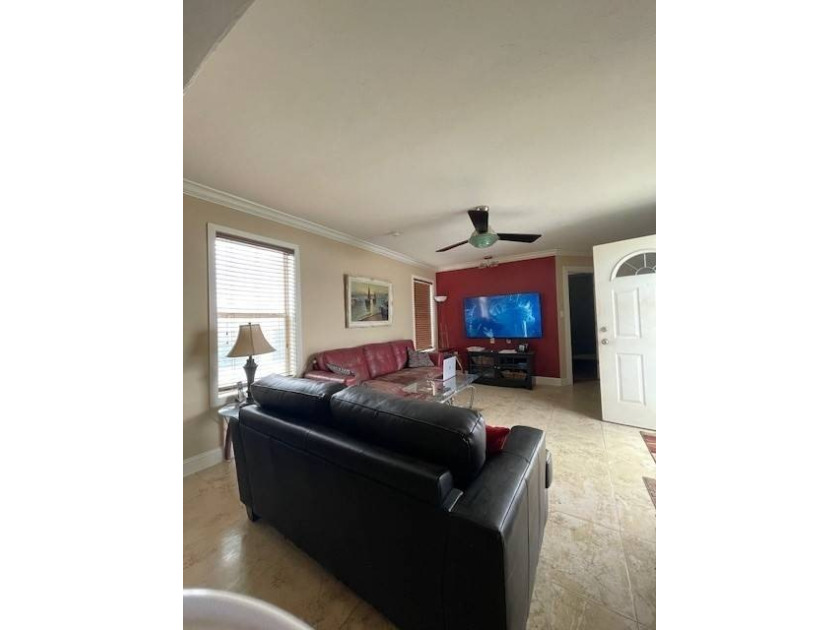 This beautifully renovated 2-bedroom, 1-bathroom mobile home is - Beach Home for sale in Hallandale Beach, Florida on Beachhouse.com