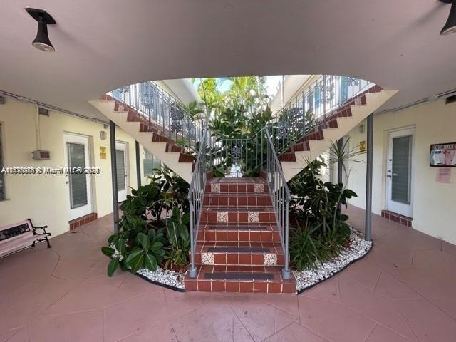One-bedroom unit available for sale in an excellent *North - Beach Condo for sale in Miami Beach, Florida on Beachhouse.com