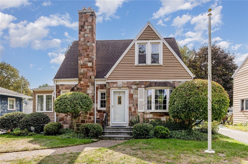 Charming Cape Cod In the HEART of Irondequoit- First Time on the - Beach Home for sale in Rochester, New York on Beachhouse.com