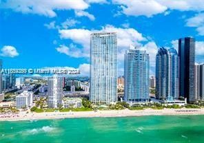 Spectacular Inspiring flow-through floor plan 3 Bedrooms +den - Beach Condo for sale in Sunny Isles Beach, Florida on Beachhouse.com