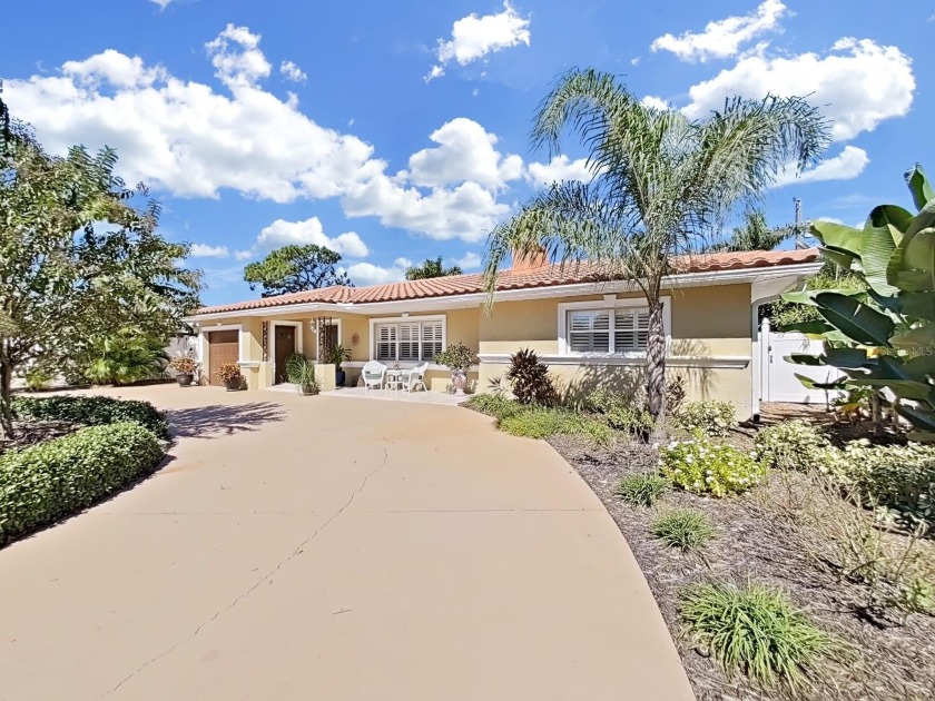 Under contract-accepting backup offers. Major price improvement! - Beach Home for sale in St. Petersburg, Florida on Beachhouse.com