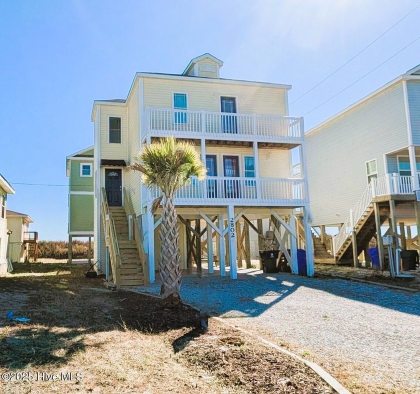 Ocean Views await! Welcome to your new beach home ideally - Beach Home for sale in North Topsail Beach, North Carolina on Beachhouse.com