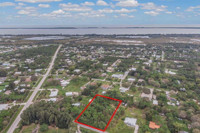 Build your dream home on this gorgeous parcel of land on a quiet - Beach Lot for sale in Fort Pierce, Florida on Beachhouse.com