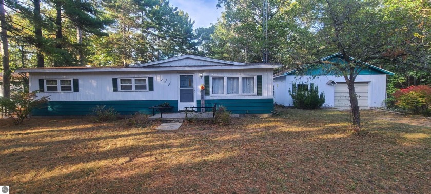 This mobile home would make a great property for first time home - Beach Home for sale in Oscoda, Michigan on Beachhouse.com