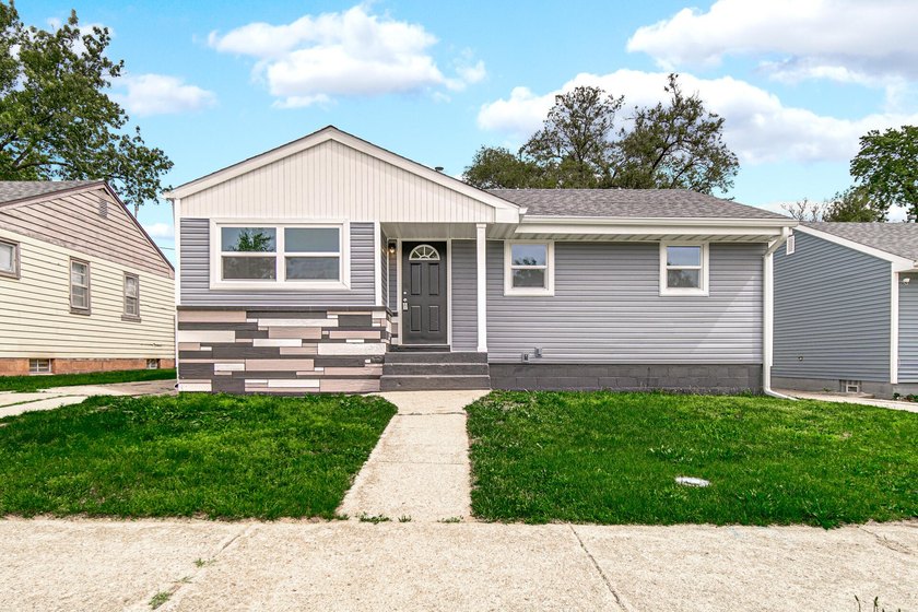 So much Bang for Your Buck on this newly remodeled ranch home on - Beach Home for sale in Gary, Indiana on Beachhouse.com