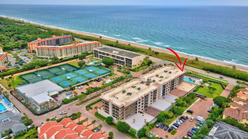 BREATHTAKING SOUTHEAST CORNER UNIT WITH FABULOUS OCEAN VIEWS - Beach Condo for sale in Boca Raton, Florida on Beachhouse.com