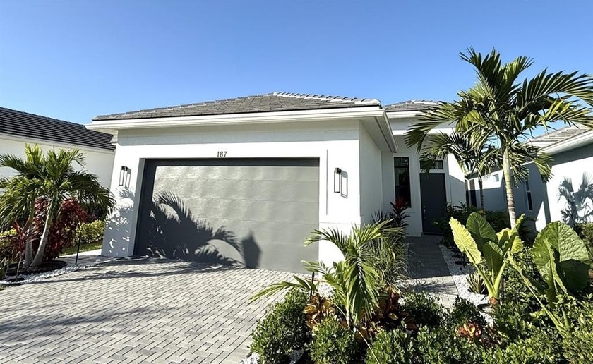 187 SE Via Sangro - Beach Home for sale in Port Saint Lucie, Florida on Beachhouse.com