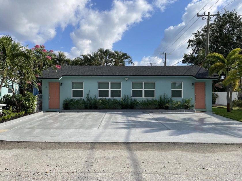 This Downtown Lake Worth Beach quadruplex offers charming - Beach Townhome/Townhouse for sale in Lake Worth, Florida on Beachhouse.com