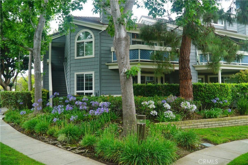Highly desirable Coronado model in the guard-gated Pacific Ranch - Beach Condo for sale in Huntington Beach, California on Beachhouse.com