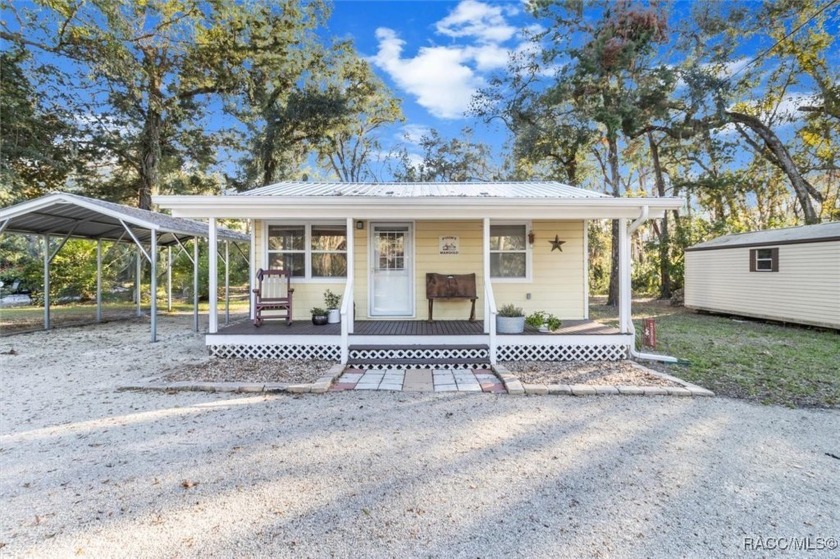 Welcome to this charming 1958 fishing cottage where comfort and - Beach Home for sale in Homosassa, Florida on Beachhouse.com