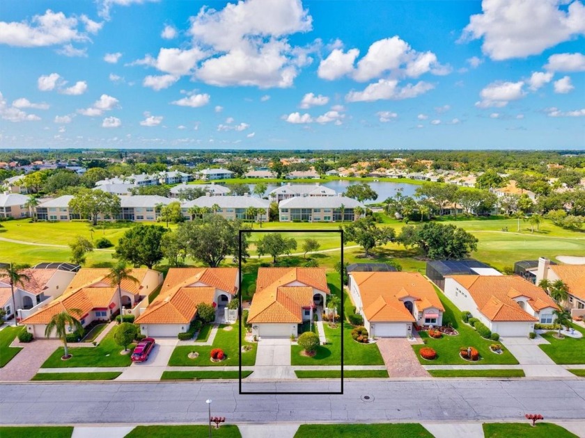 Golf lover's dream--this move-in ready home is priced to sell - Beach Home for sale in Bradenton, Florida on Beachhouse.com