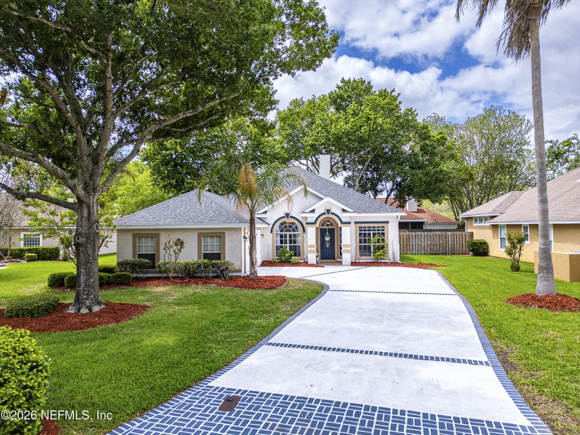 **UPDATED**GATED COMMUNITY**NEWER ROOF** Welcome to this - Beach Home for sale in Fleming Island, Florida on Beachhouse.com