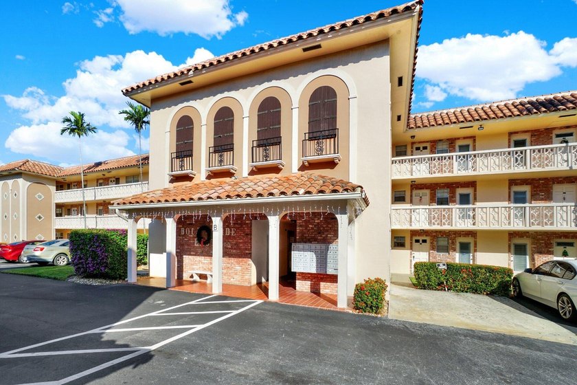 This recently updated two bedroom / two bath condominium boasts - Beach Condo for sale in Boca Raton, Florida on Beachhouse.com