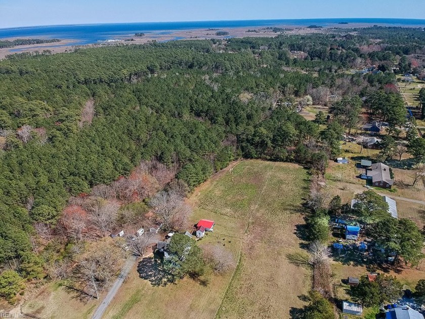 35+ Acres of waterfront Gloucester property. Parcel has long - Beach Acreage for sale in Hayes, Virginia on Beachhouse.com